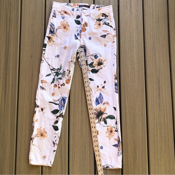 FDJ French Dressing Jeans Olivia Floral Print Classic 5-Pocket Pants Size 2 - Picture 4 of 7